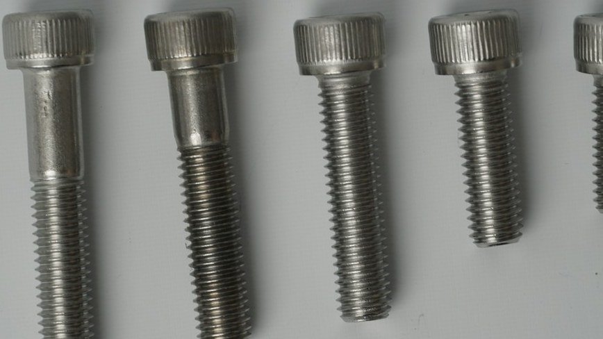 Foto do Parafusos M8 inox — Solarfix — detalhe ampliado